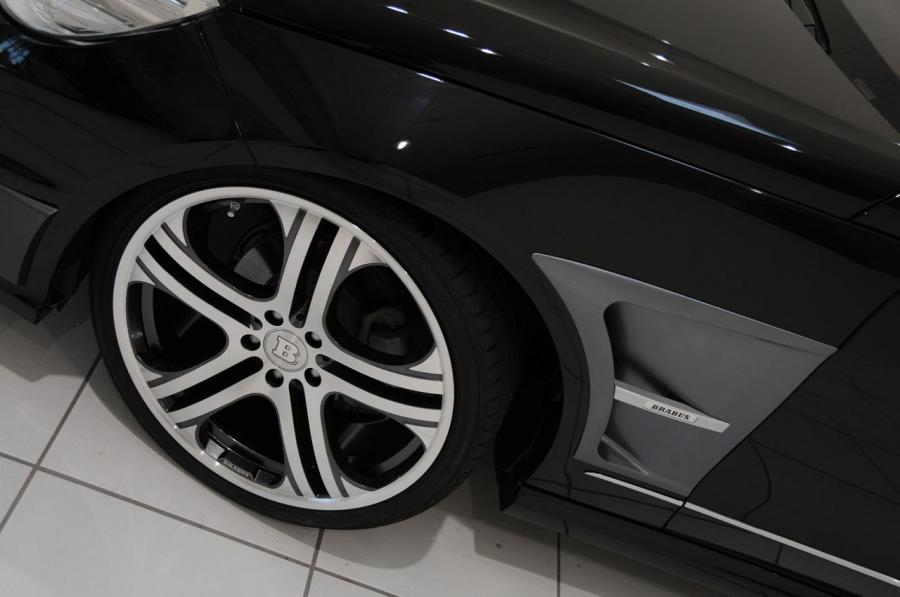  Mercedes-Benz E-Class by Brabus 2009 года  (фото 32 из 45)